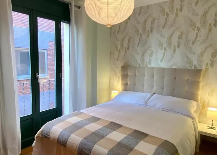 Casa Lima - Un Familiar Y Acogedor * Barbastro